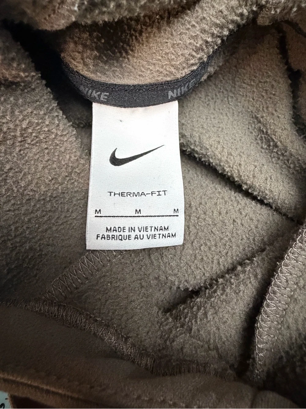 Nike Men’s Gray Geometric Pattern Pullover Hoodie